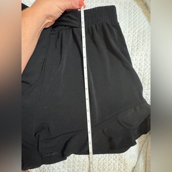 Express Sz M Shorts NWT - Picture 8 of 8